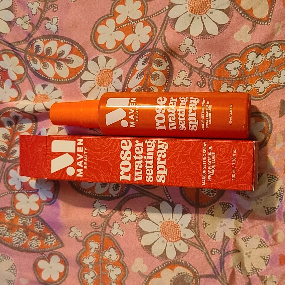 Maven rose water setting spray
